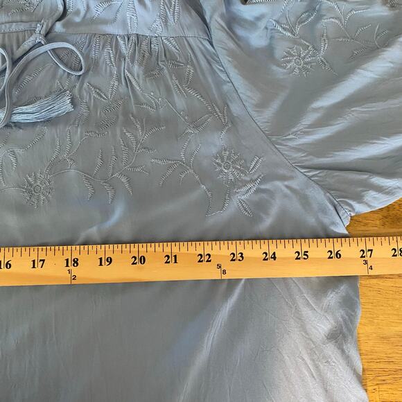 Cynthia Rowley Women's Embroidered Tunic Blouse Size 3X Rayon V-Neck Tassel Ties - Picture 12 of 13